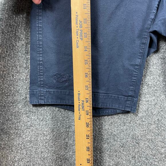 Arc'teryx Atlin Chino Shorts Men's 33 Blue Casual Outdoor Comfortable Weekend - Picture 5 of 12